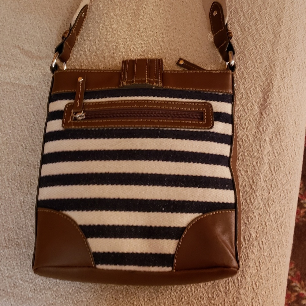 Chaps Handbag - Picture 4 of 7